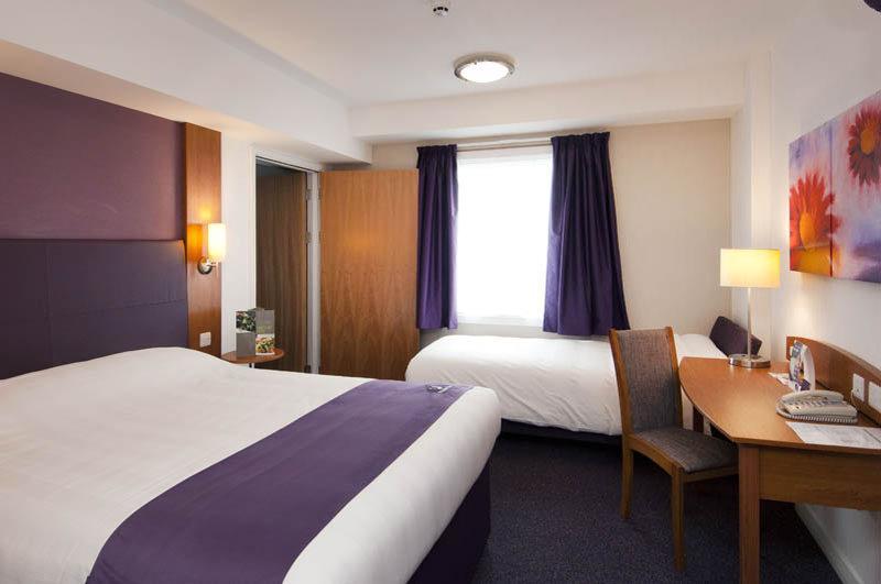 Premier Inn Crewe Nantwich Eksteriør bilde